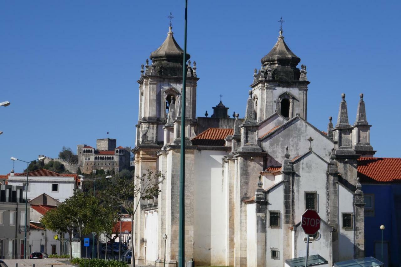 Two Churches Apartment เลเรีย ภายนอก รูปภาพ