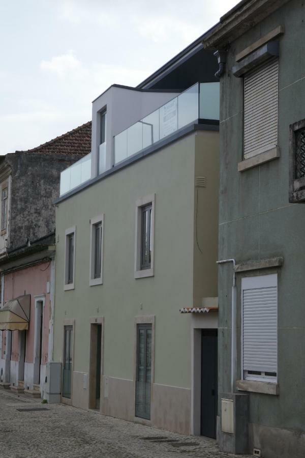 Two Churches Apartment เลเรีย ภายนอก รูปภาพ